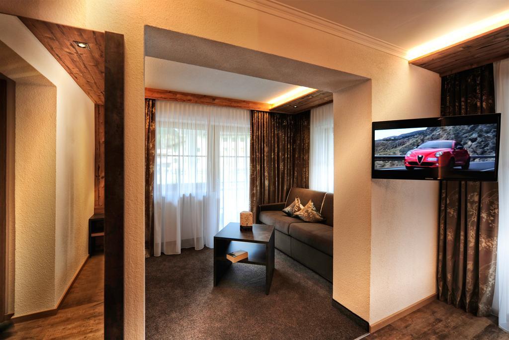Hotel Fatlar Ischgl Exteriör bild