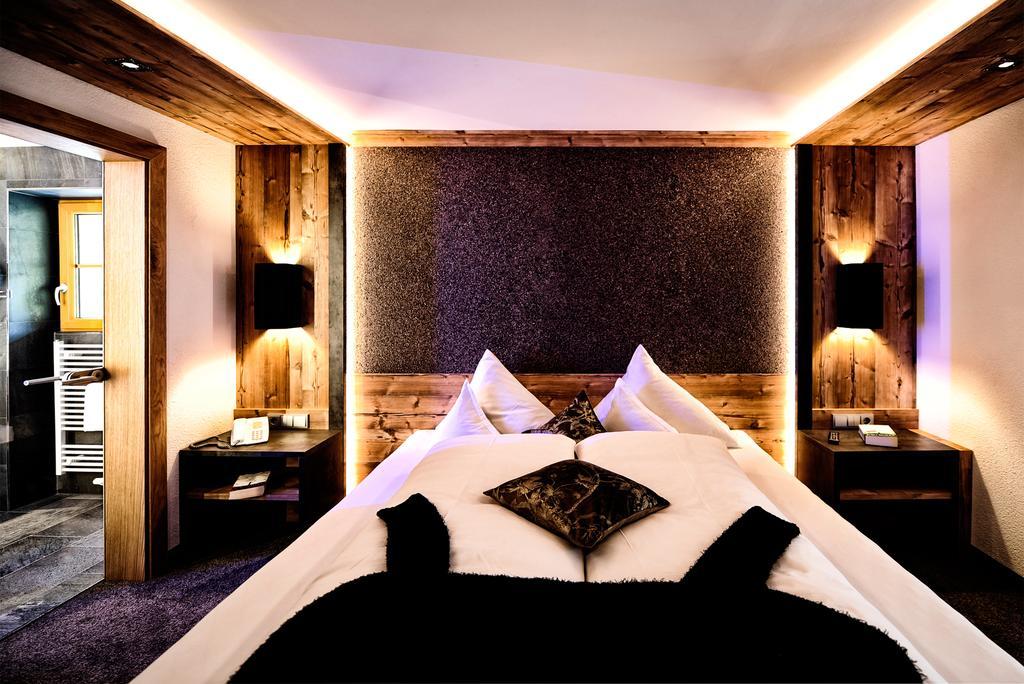 Hotel Fatlar Ischgl Exteriör bild